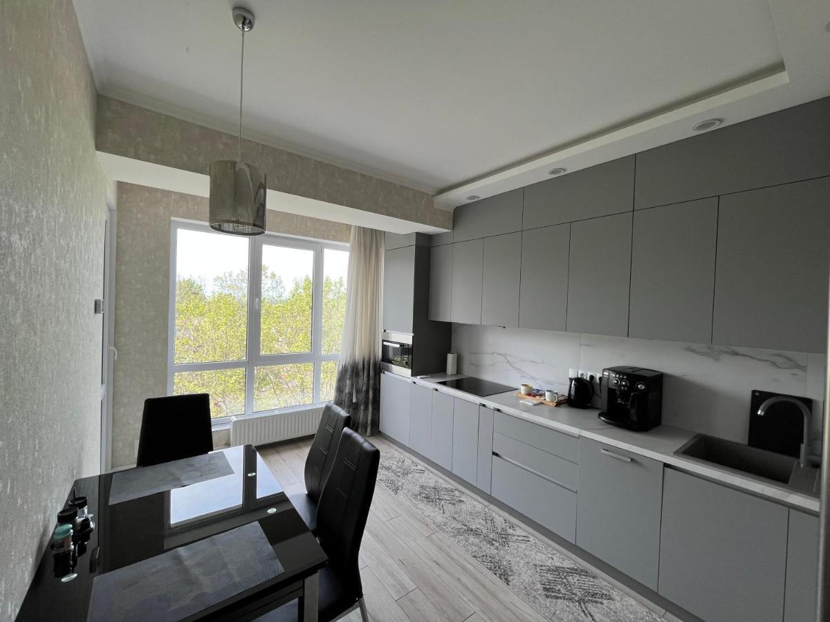 Dendrarium Park Apartment Chisinau Eksteriør bilde